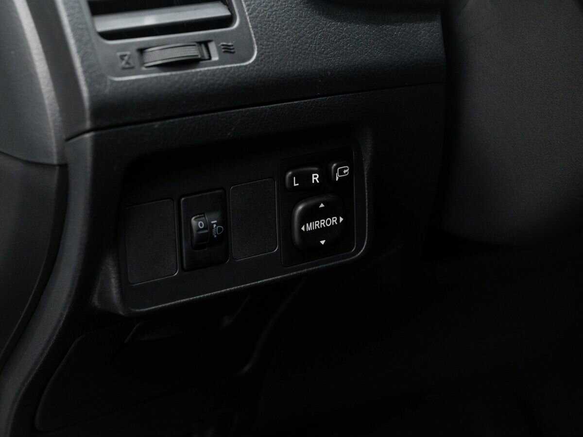 Купить Toyota Corolla с пробегом. Фото: #16