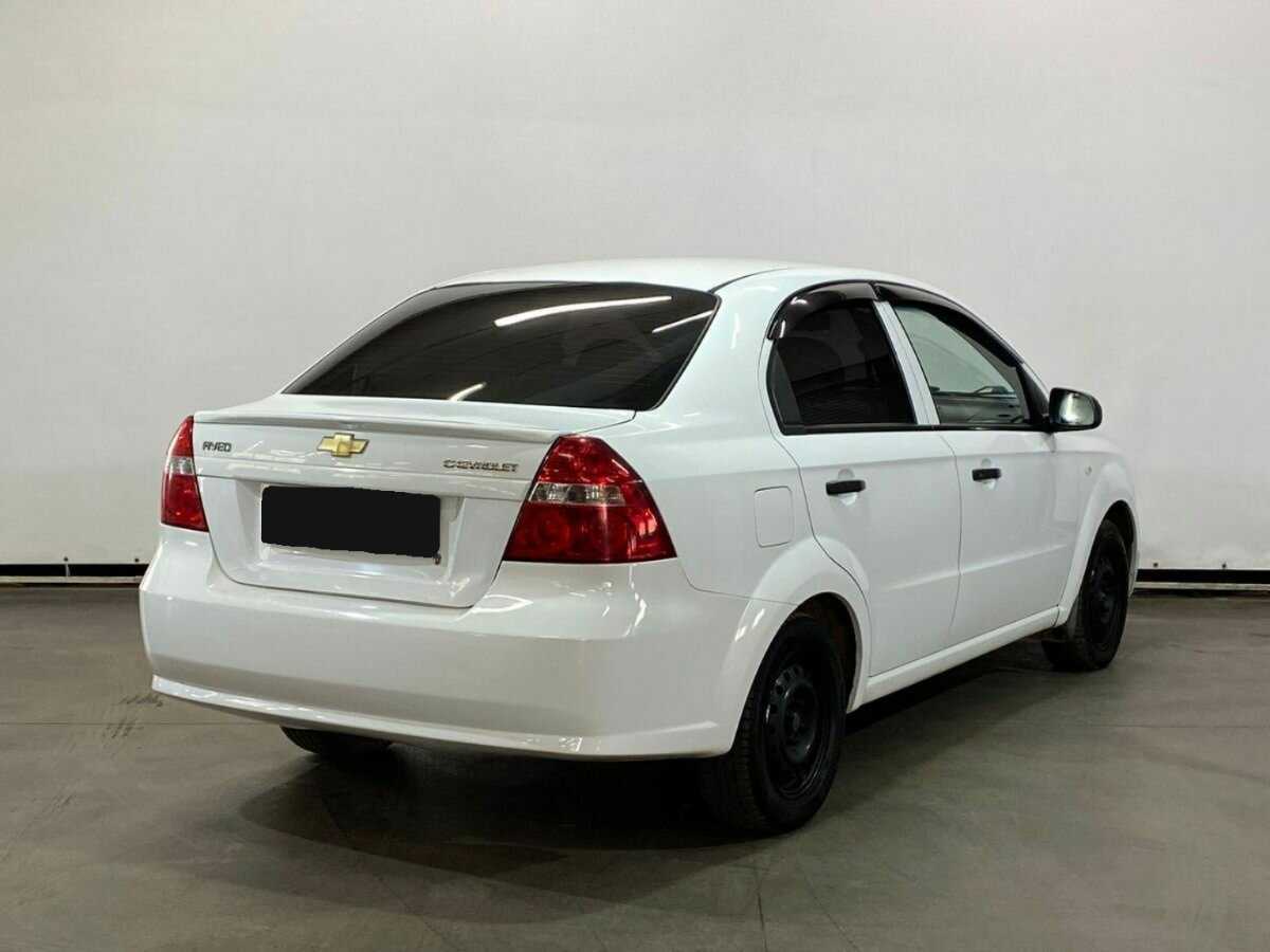 Купить Chevrolet Aveo с пробегом. Фото: #4