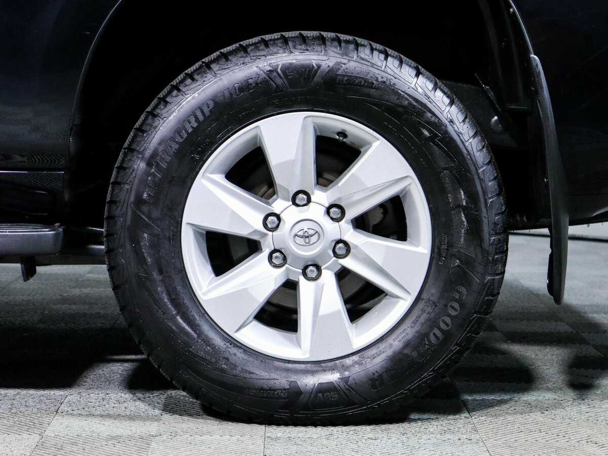 Купить Toyota Land Cruiser Prado с пробегом. Фото: #11