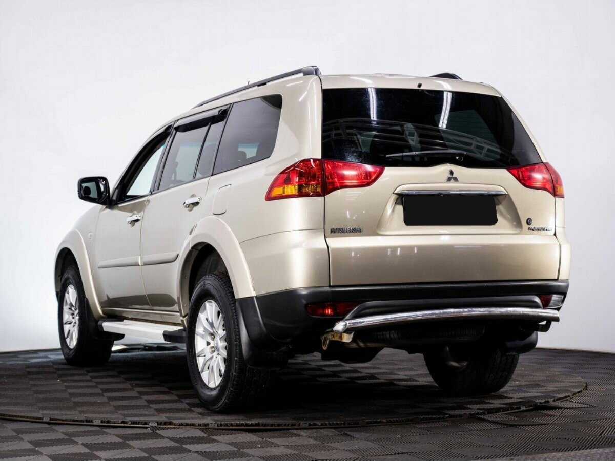 Купить Mitsubishi Pajero Sport с пробегом. Фото: #3