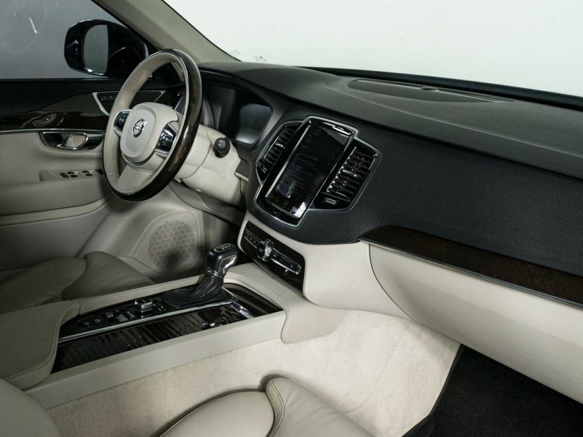 Купить Volvo XC90 с пробегом. Фото: #7