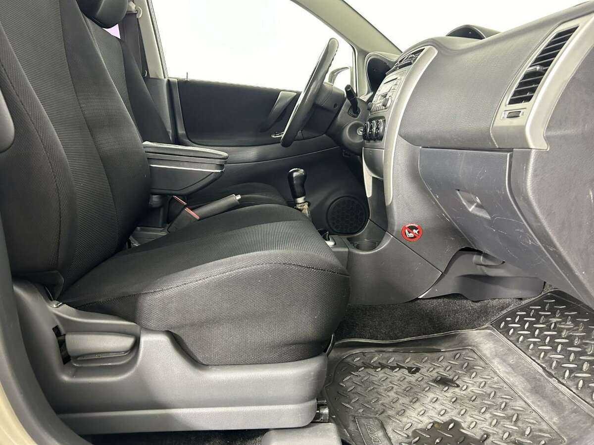 Купить Suzuki Liana с пробегом. Фото: #13