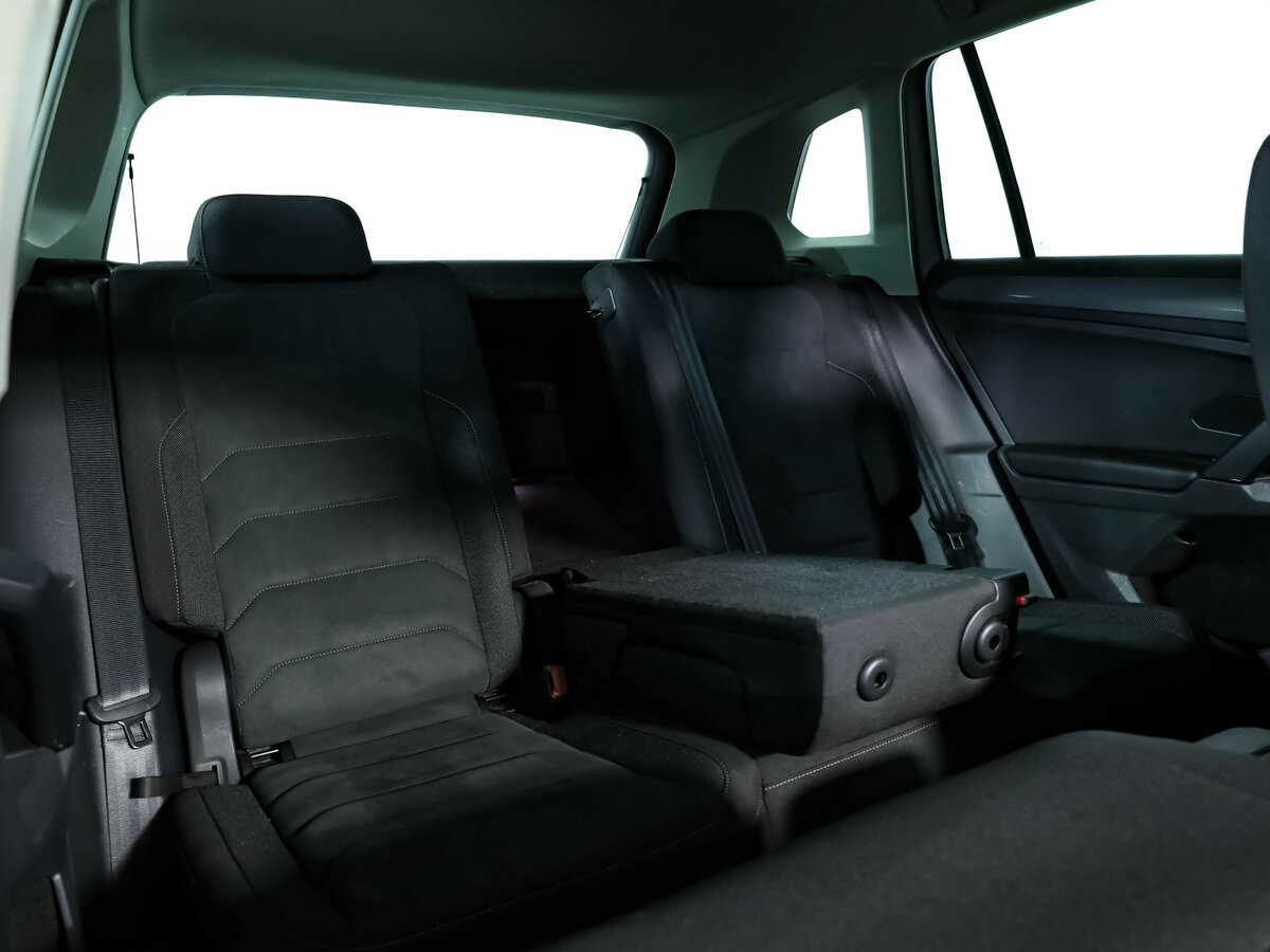 Купить Volkswagen Tiguan с пробегом. Фото: #22