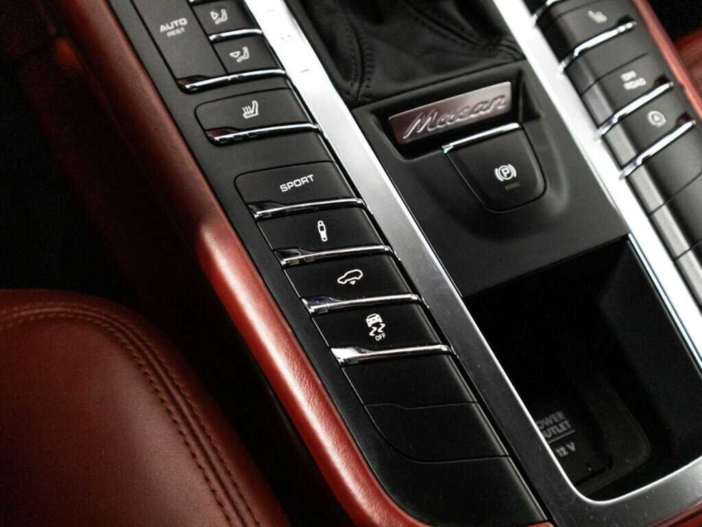 Купить Porsche Macan с пробегом. Фото: #20