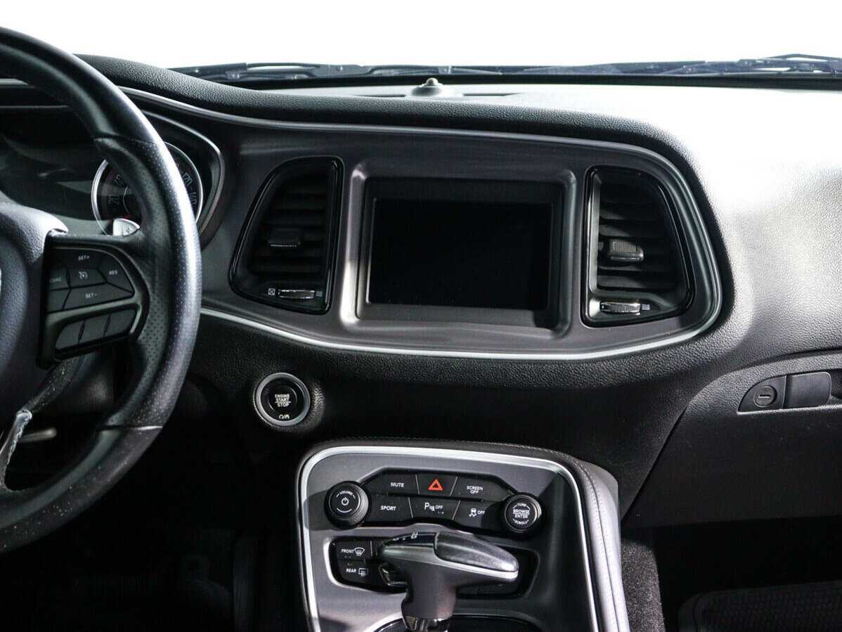 Купить Dodge Challenger с пробегом. Фото: #12