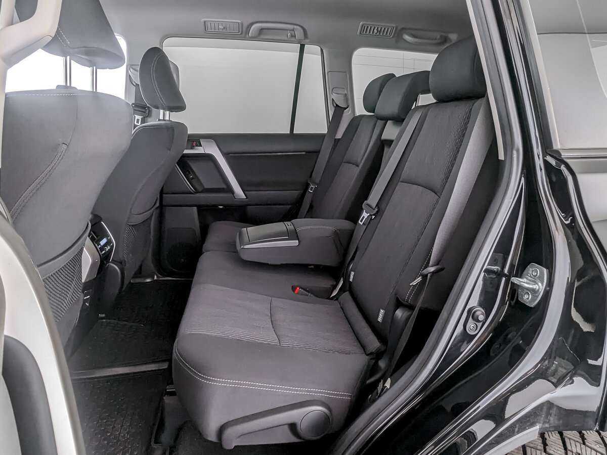 Купить Toyota Land Cruiser Prado с пробегом. Фото: #9