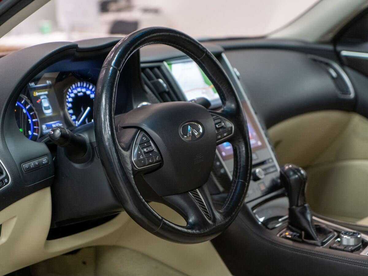 Купить Infiniti Q50 с пробегом. Фото: #4