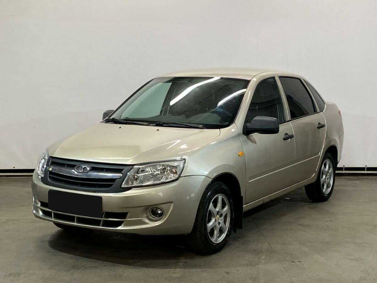 Купить Lada (ВАЗ) Granta с пробегом. Посмотреть фото