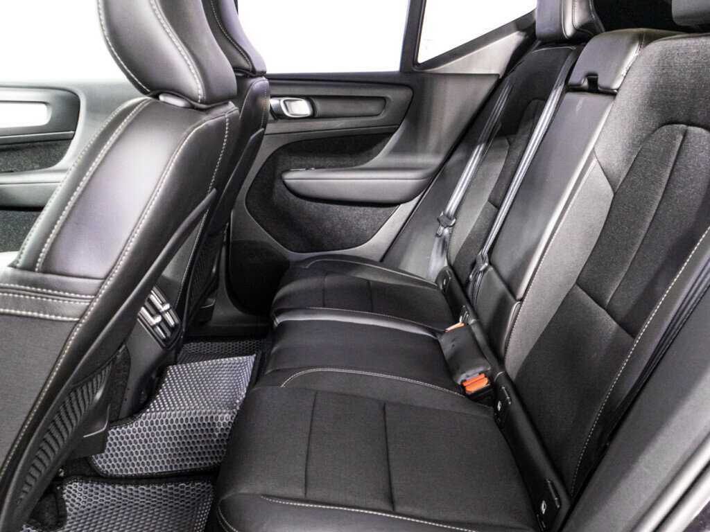 Купить Volvo XC40 с пробегом. Фото: #9