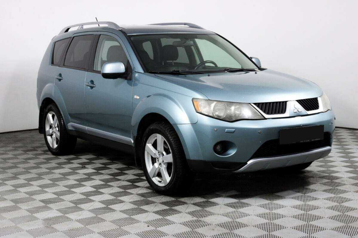 Купить Mitsubishi Outlander с пробегом. Фото: #2