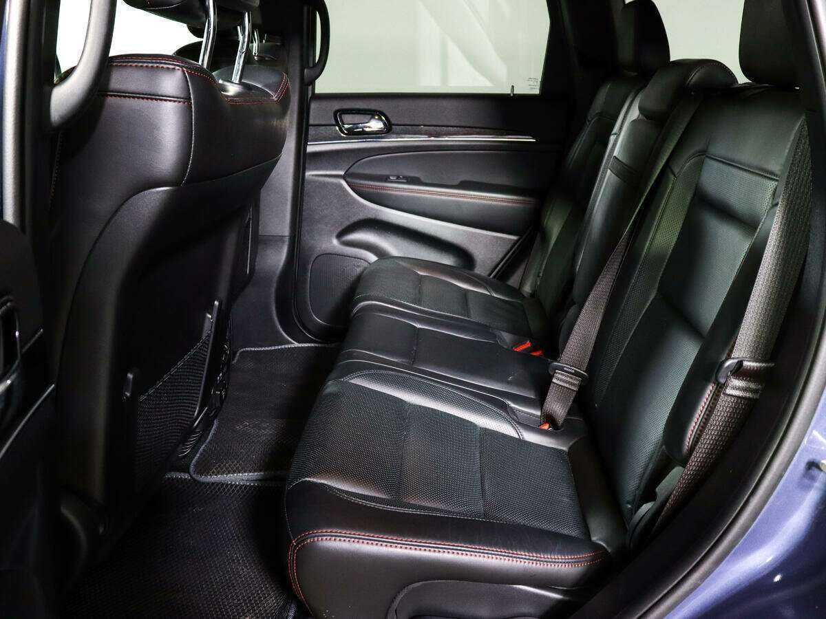 Купить Jeep Grand Cherokee с пробегом. Фото: #9