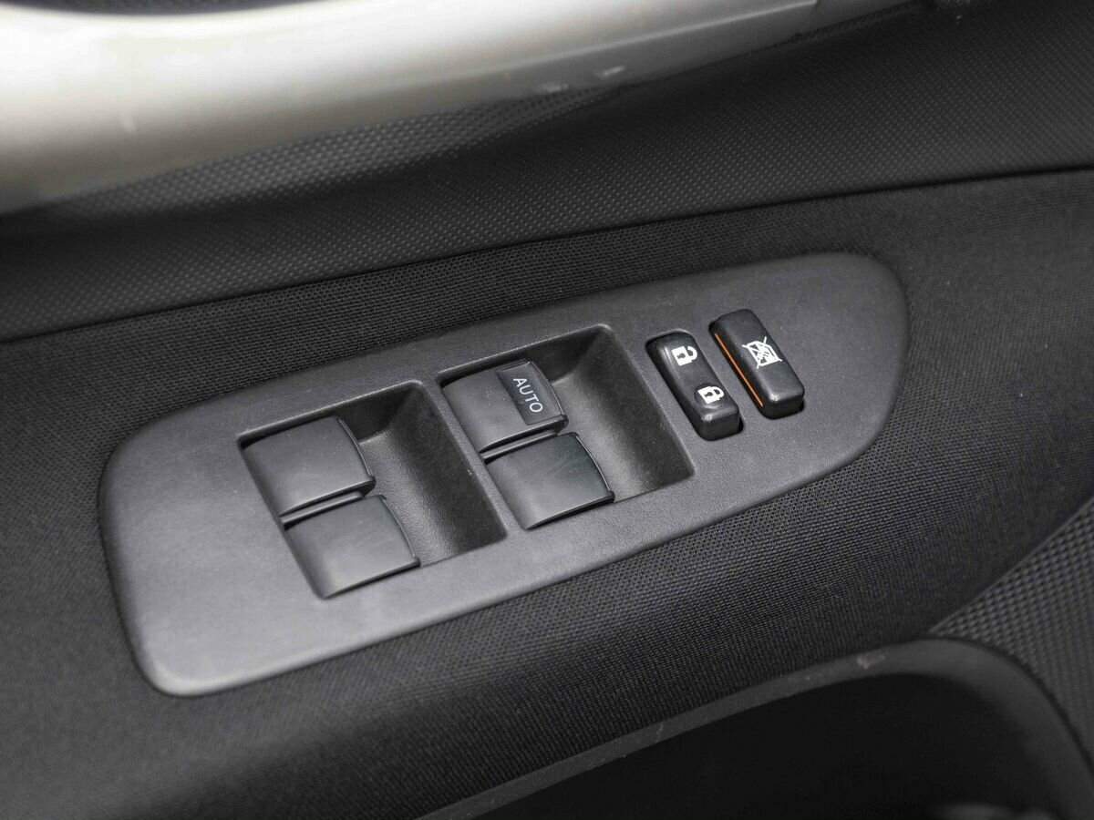 Купить Toyota Auris с пробегом. Фото: #15