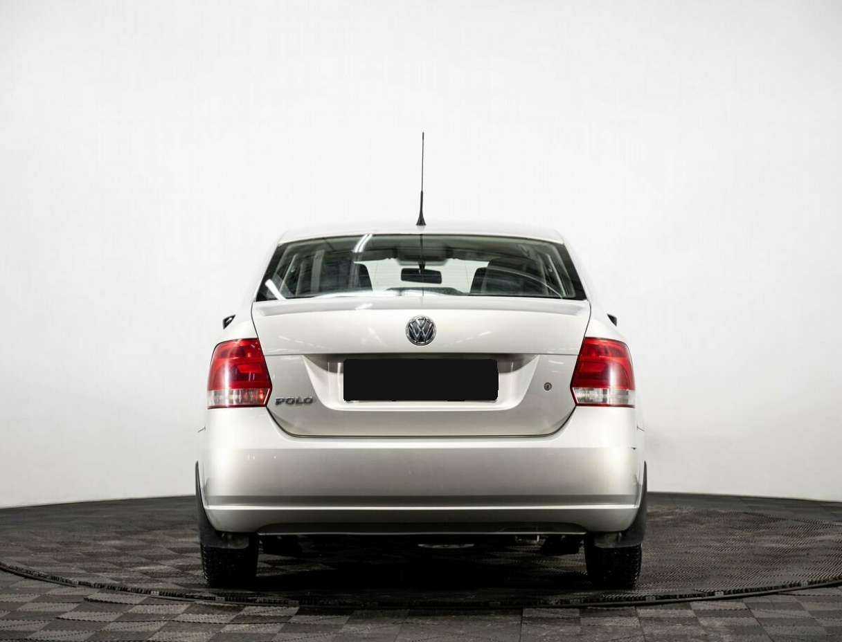 Купить Volkswagen Polo с пробегом. Фото: #4