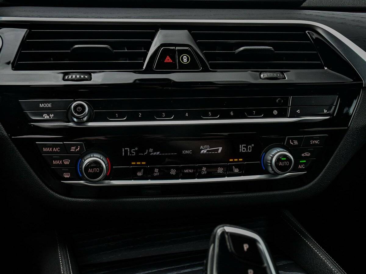 Купить BMW 5 серии с пробегом. Фото: #19