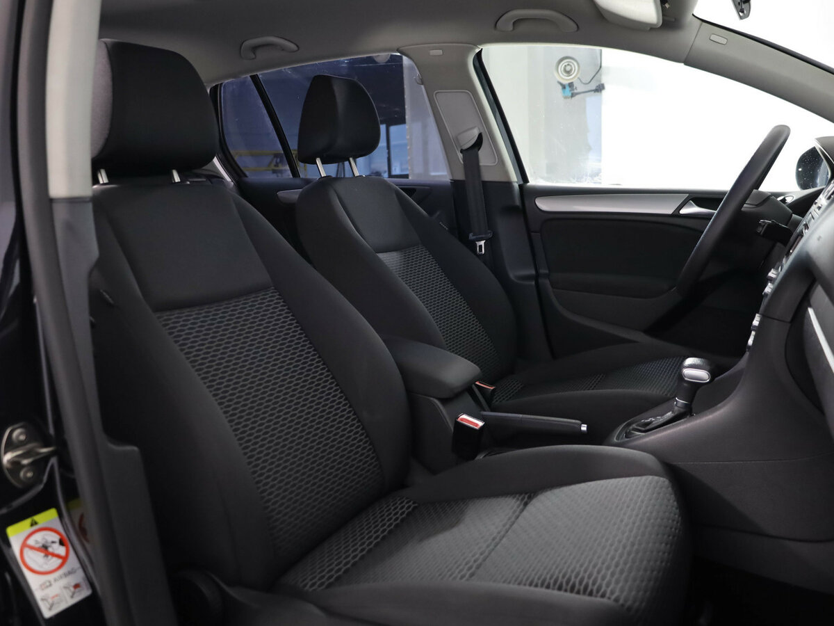 Купить Volkswagen Golf с пробегом. Фото: #14