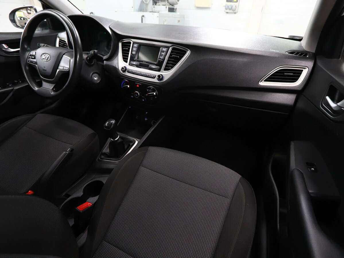 Купить Hyundai Solaris с пробегом. Фото: #16