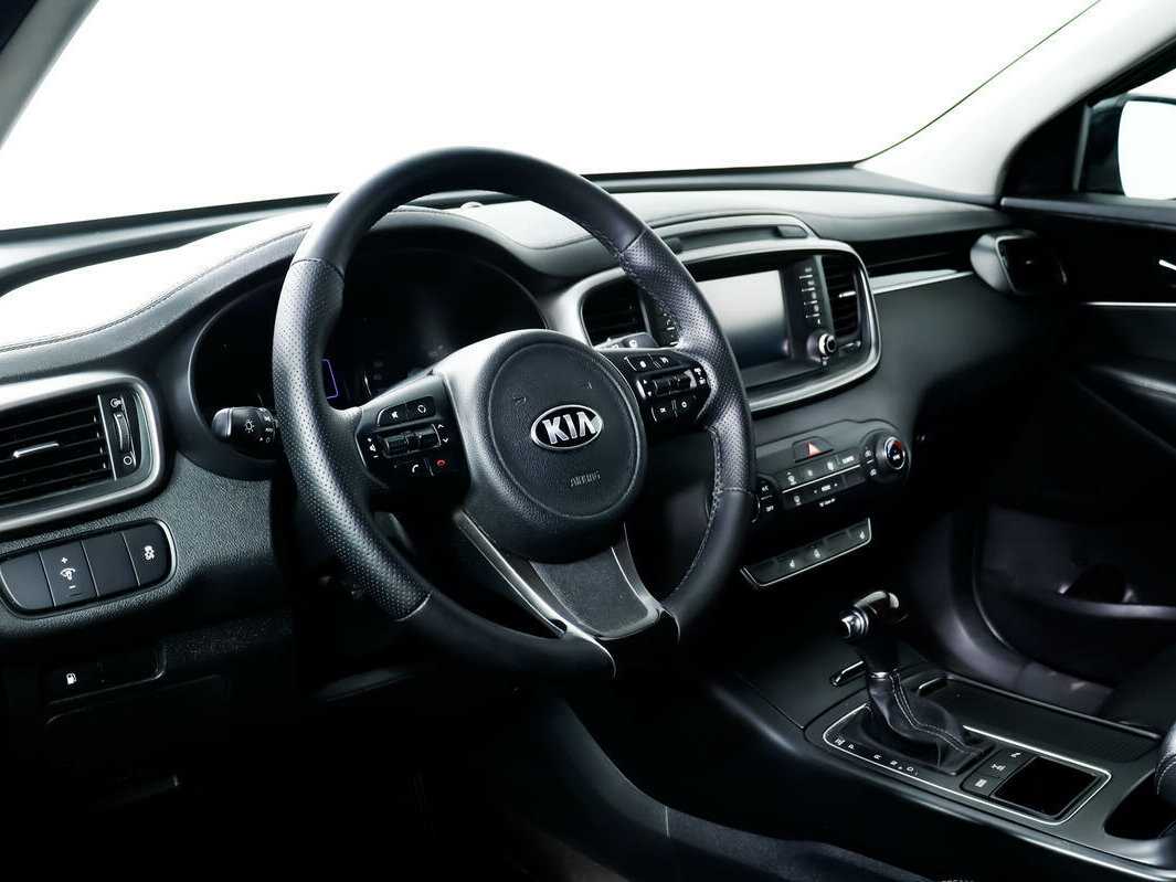 Купить Kia Sorento с пробегом. Фото: #12