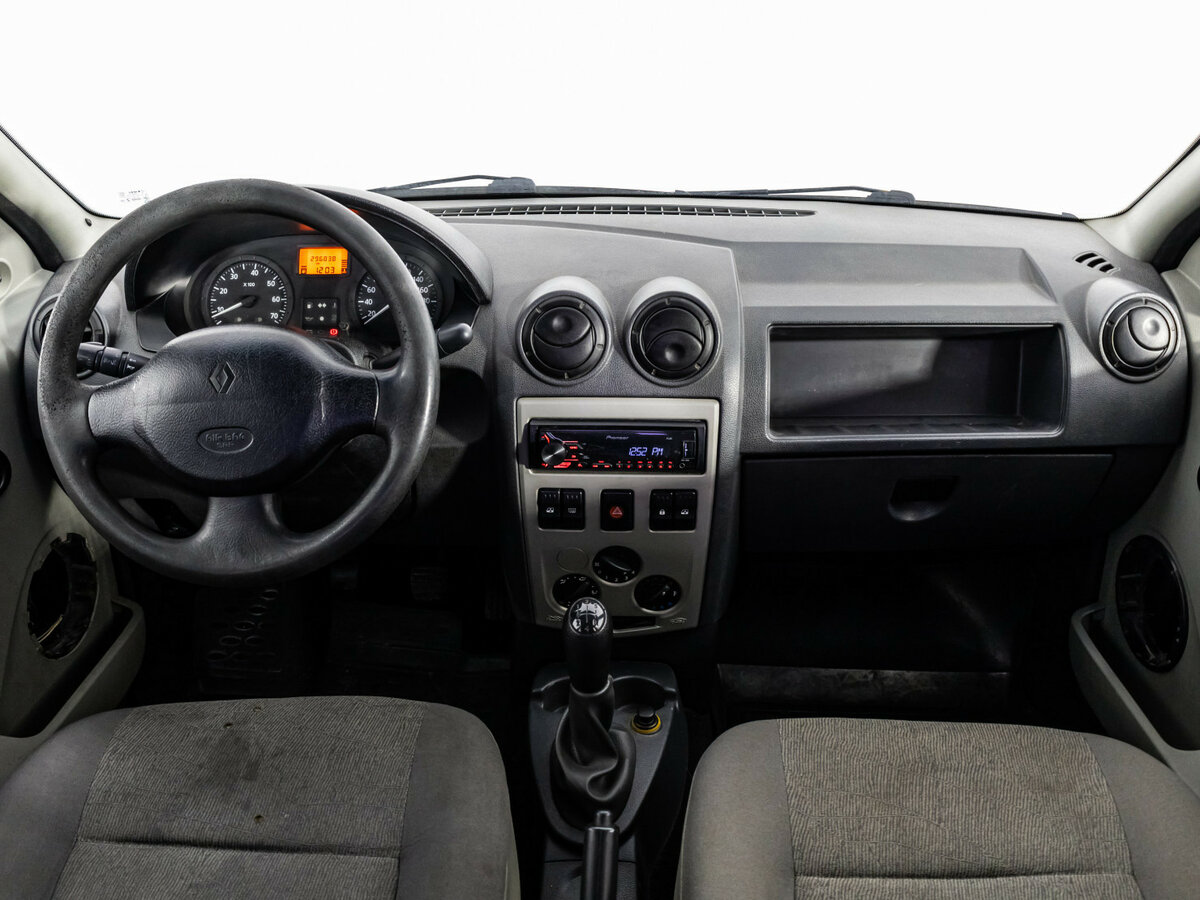 Купить Renault Logan с пробегом. Фото: #7