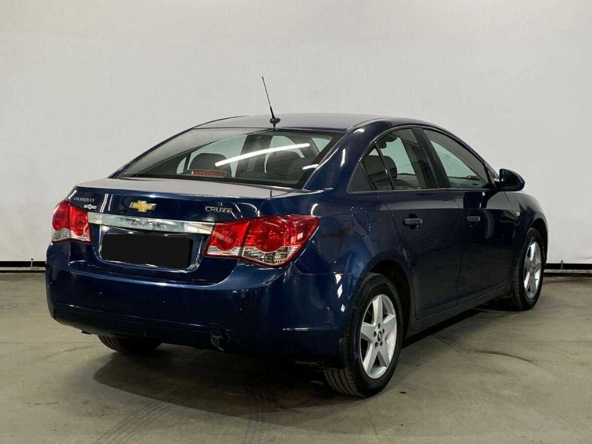 Купить Chevrolet Cruze с пробегом. Фото: #4