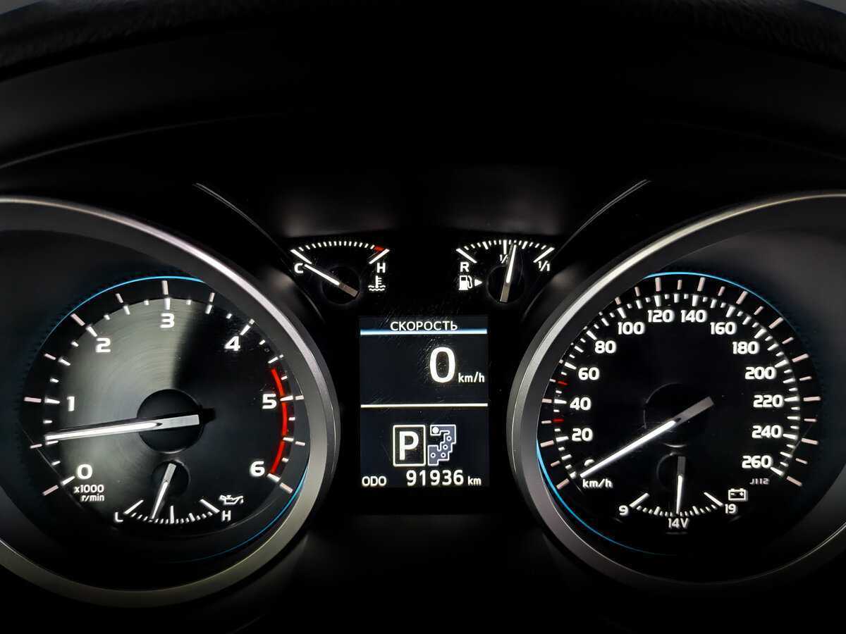 Купить Toyota Land Cruiser с пробегом. Фото: #10