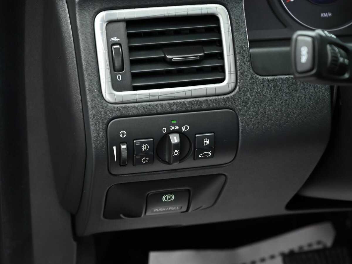 Купить Volvo XC70 с пробегом. Фото: #6