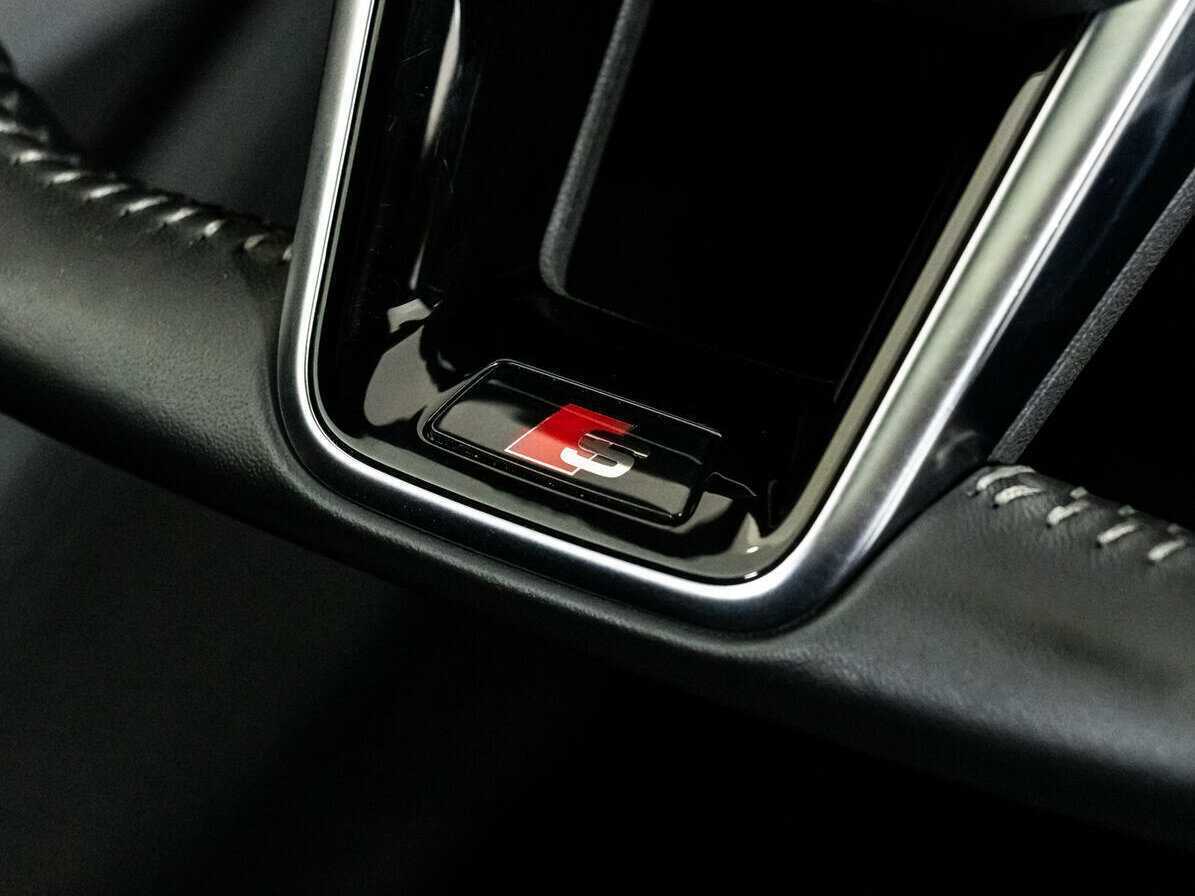 Купить Audi e-tron с пробегом. Фото: #9