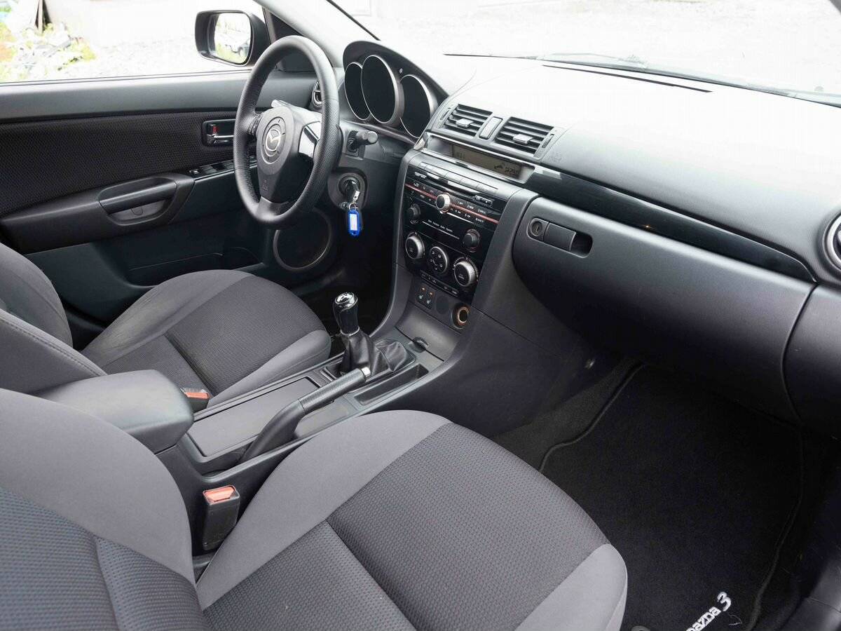 Купить Mazda 3 с пробегом. Фото: #11