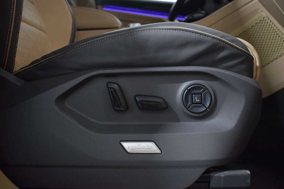 Купить Volkswagen Touareg с пробегом. Фото: #25