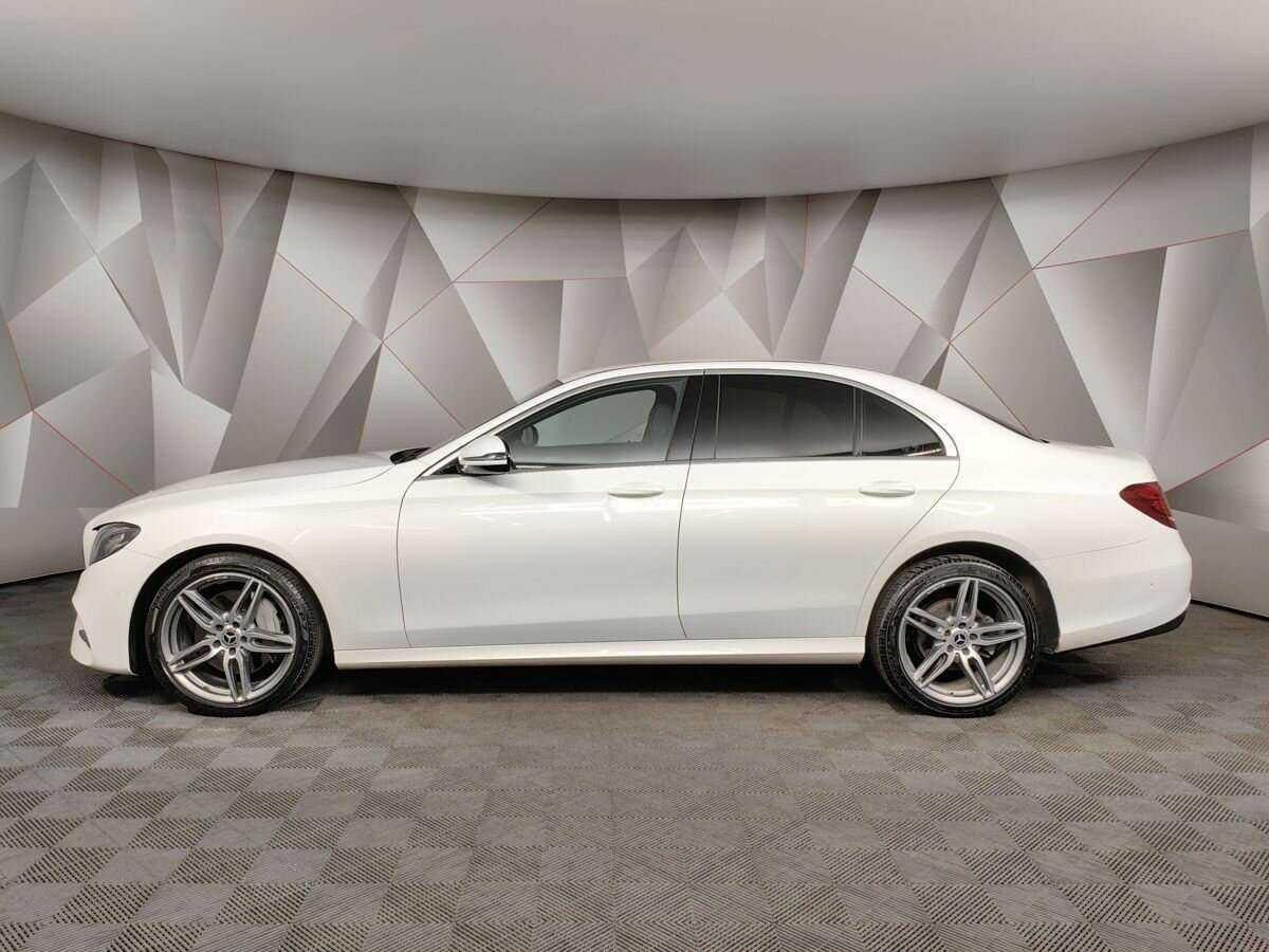 Купить Mercedes-Benz E-Класс с пробегом. Фото: #4