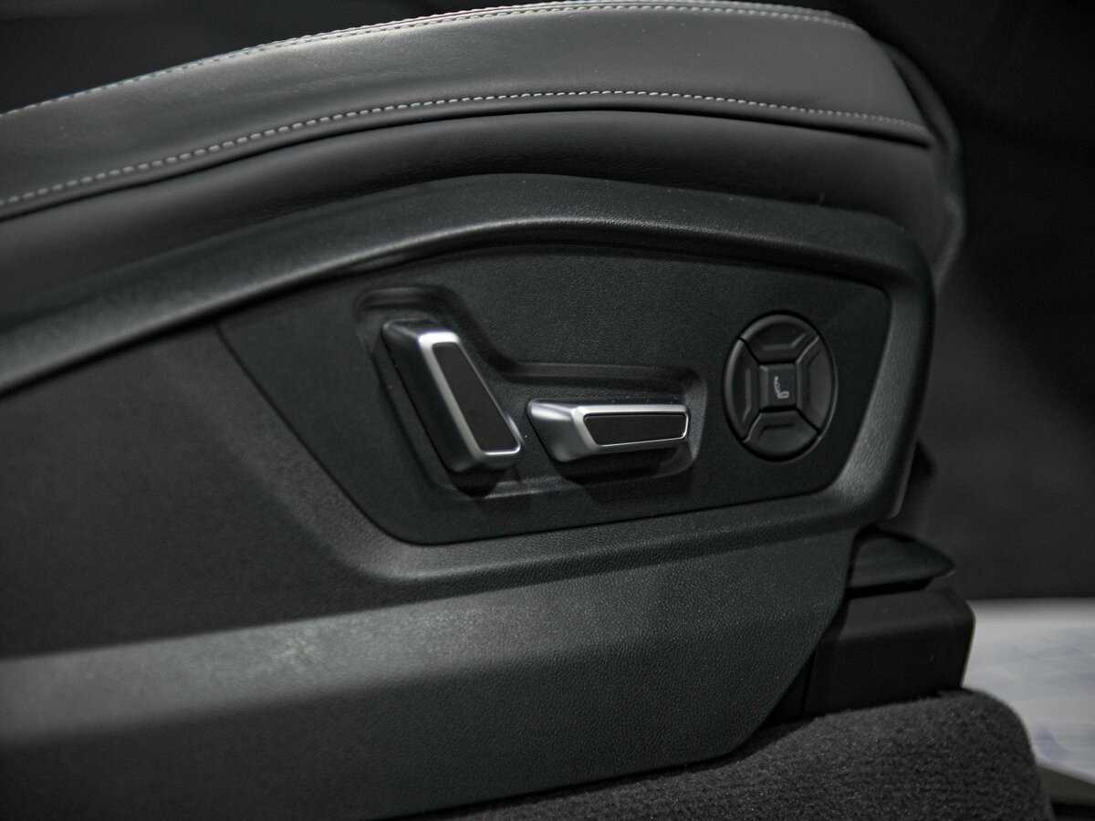 Купить Audi Q8 с пробегом. Фото: #24