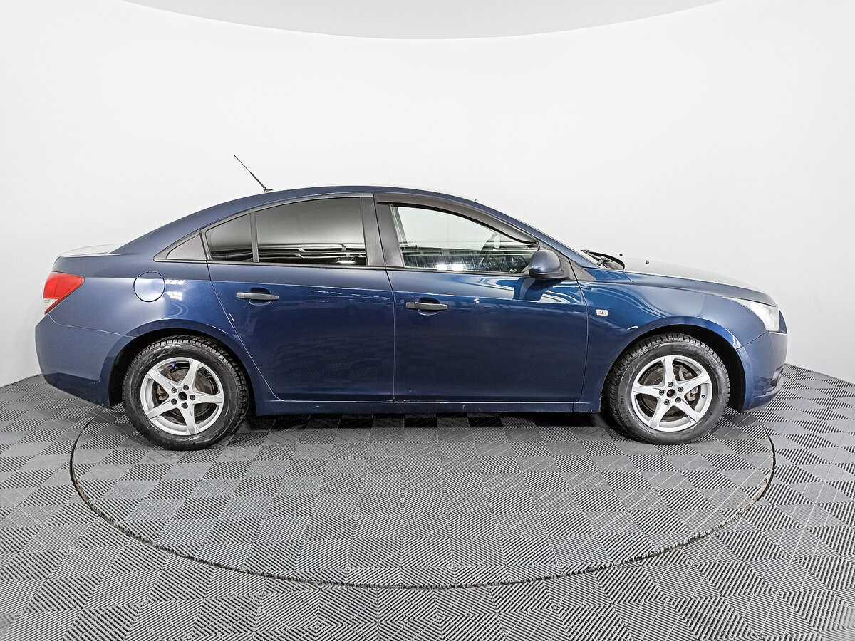 Купить Chevrolet Cruze с пробегом. Фото: #3