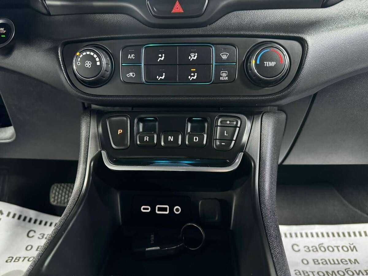 Купить GMC Terrain с пробегом. Фото: #14