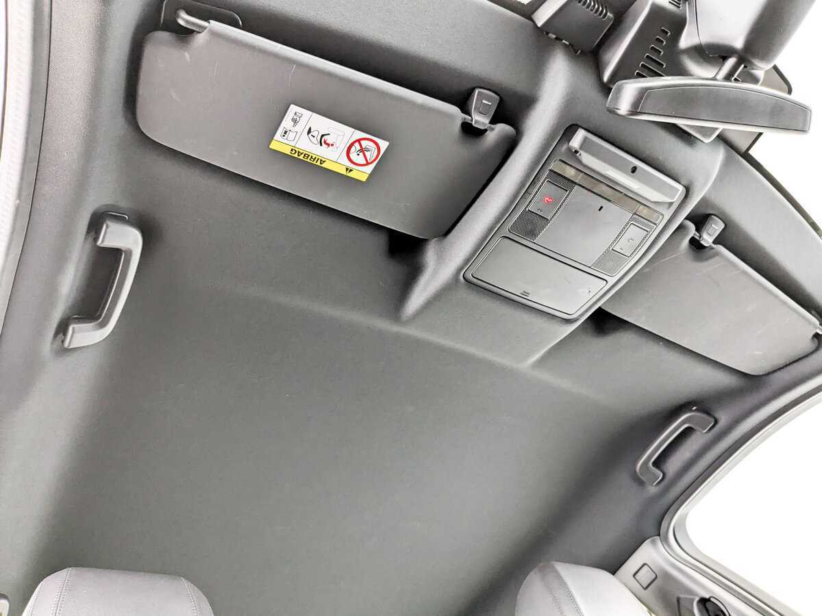 Купить Land Rover Discovery Sport с пробегом. Фото: #18