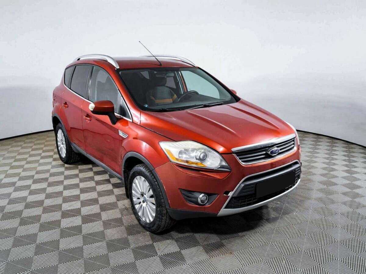 Купить Ford Kuga с пробегом. Фото: #2