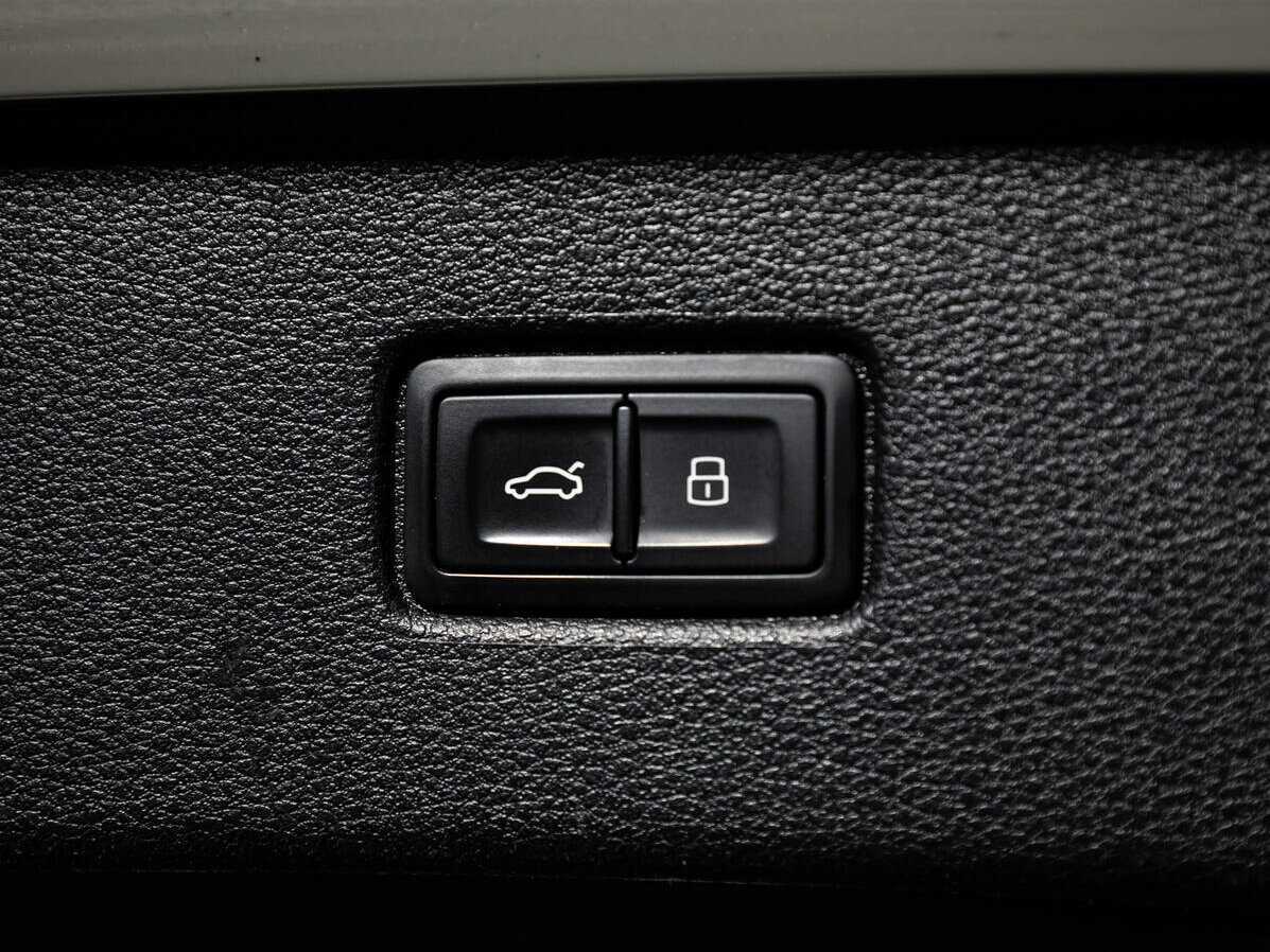 Купить Audi Q7 с пробегом. Фото: #17