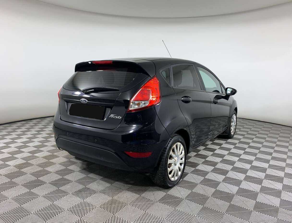 Купить Ford Fiesta с пробегом. Фото: #4