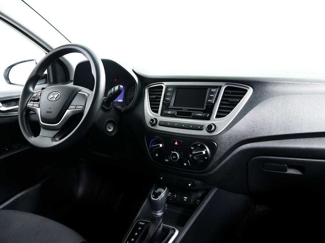 Купить Hyundai Solaris с пробегом. Фото: #8