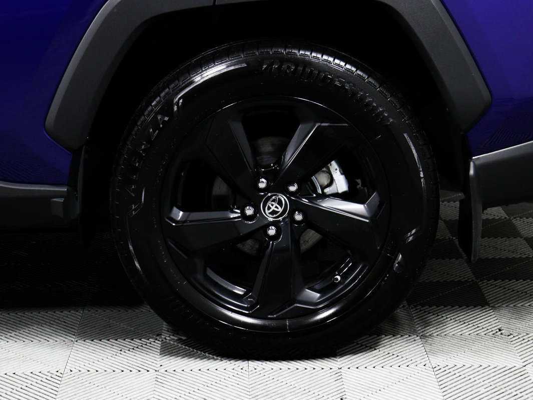 Купить Toyota RAV4 с пробегом. Фото: #13