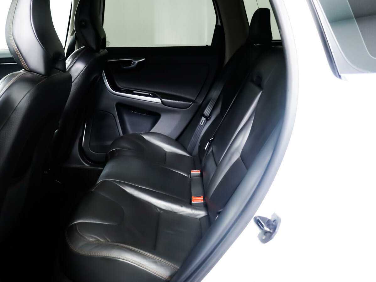 Купить Volvo XC60 с пробегом. Фото: #11