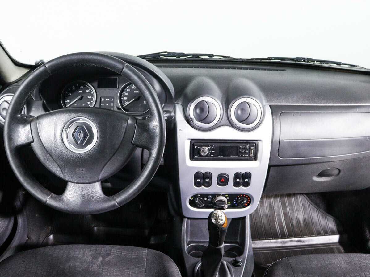 Купить Renault Sandero с пробегом. Фото: #11