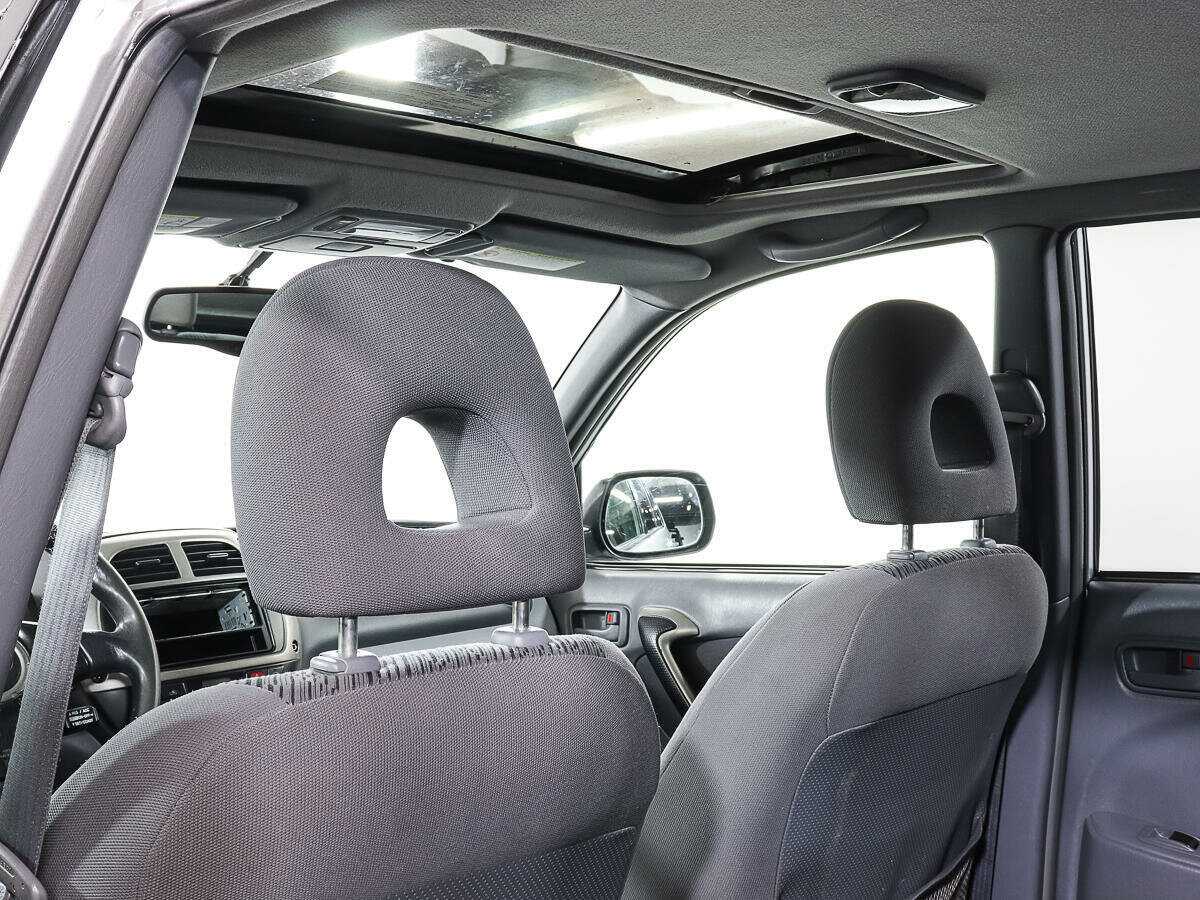 Купить Toyota RAV4 с пробегом. Фото: #12