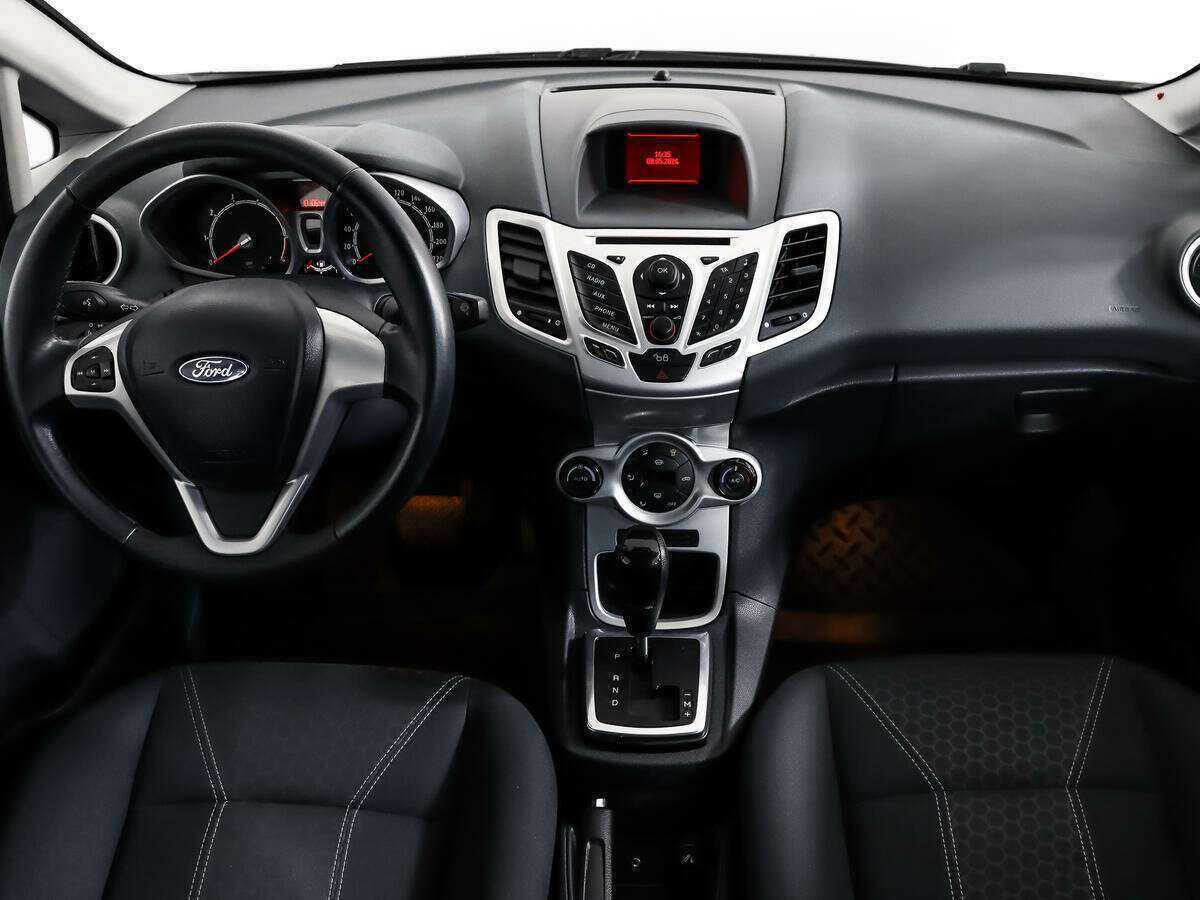 Купить Ford Fiesta с пробегом. Фото: #10