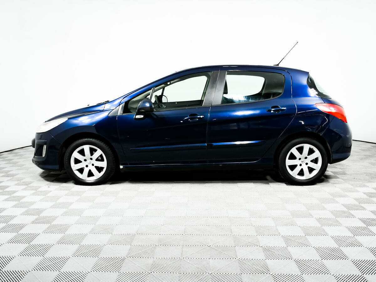 Купить Peugeot 308 с пробегом. Фото: #7