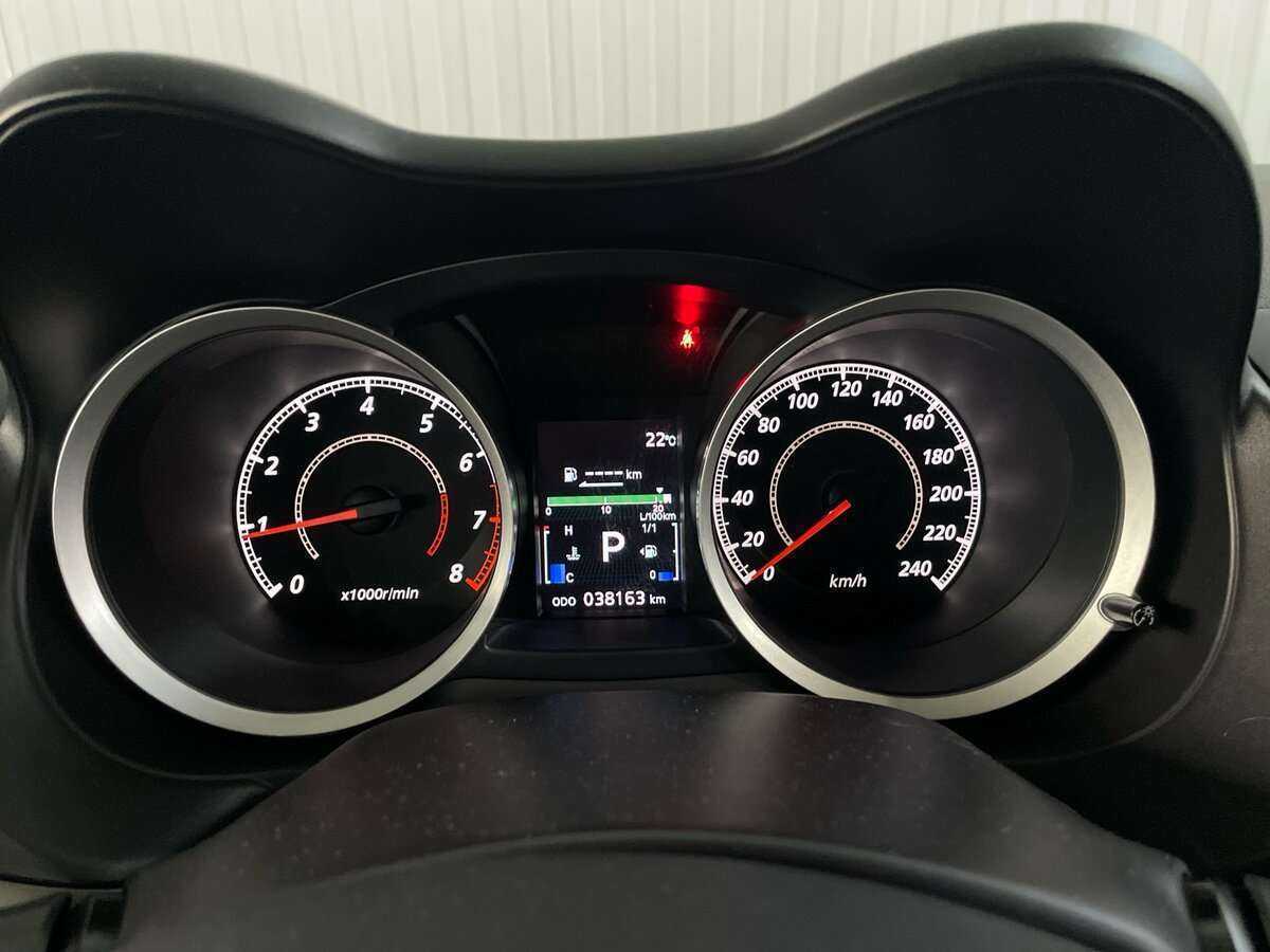 Купить Mitsubishi Lancer с пробегом. Фото: #10