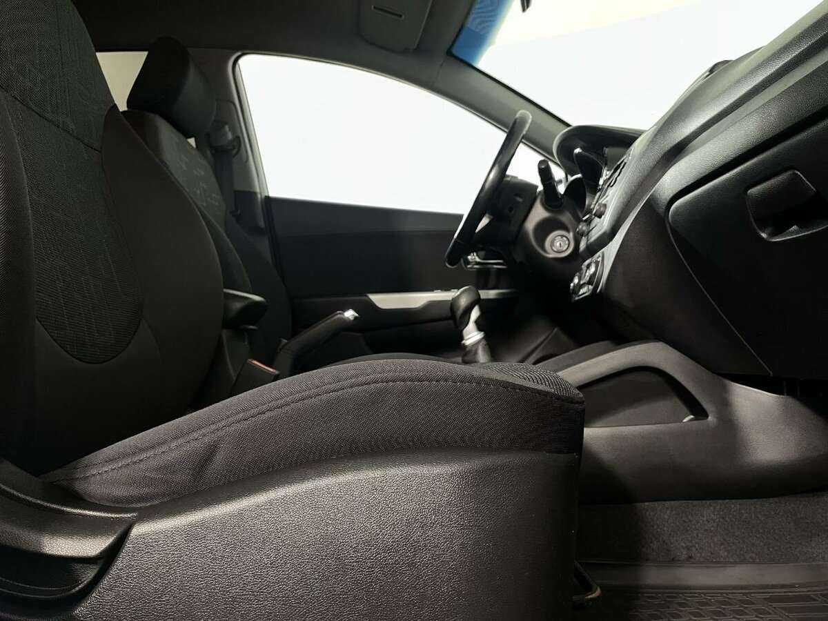 Купить Kia Rio с пробегом. Фото: #13