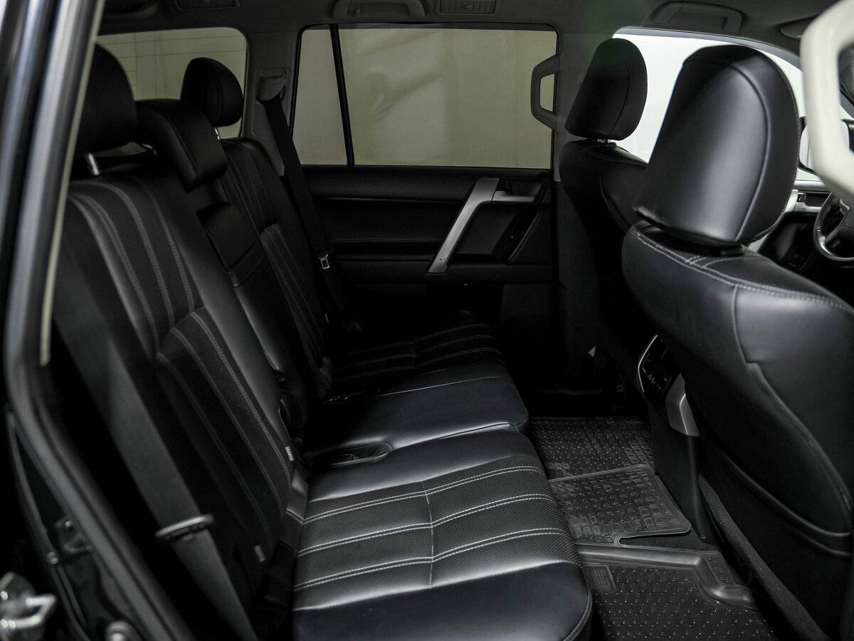 Купить Toyota Land Cruiser Prado с пробегом. Фото: #20