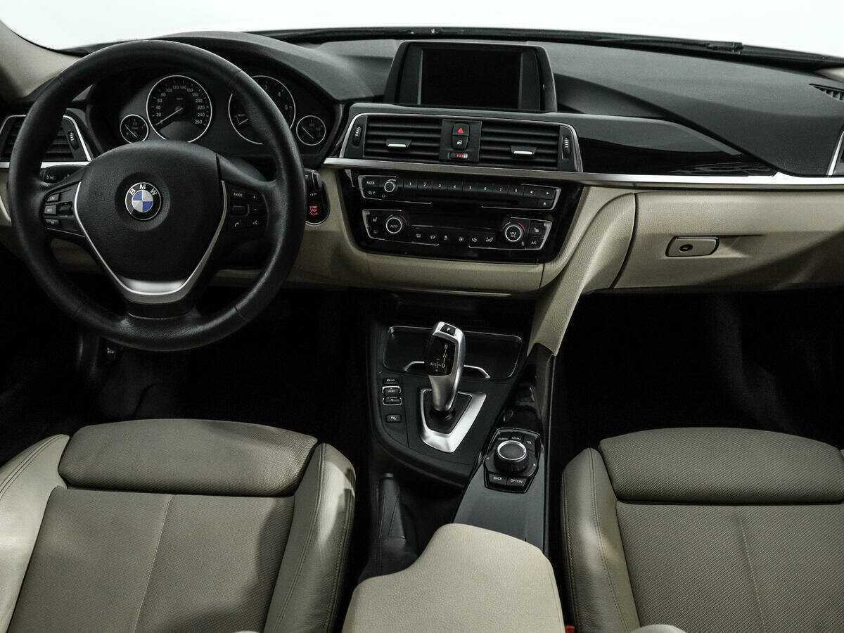 Купить BMW 3 серии с пробегом. Фото: #11