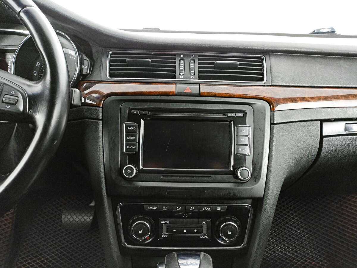 Купить Skoda Superb с пробегом. Фото: #12