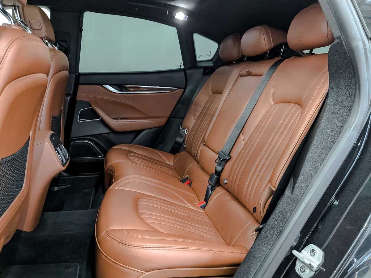 Купить Maserati Levante с пробегом. Фото: #17