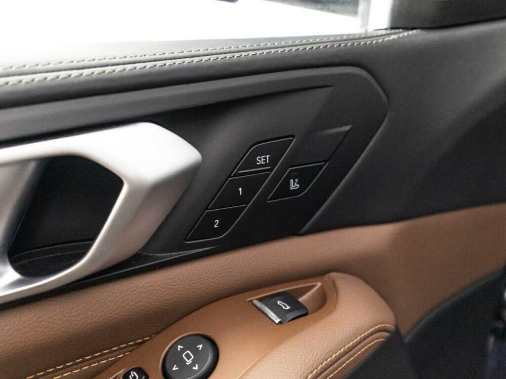 Купить BMW X5 с пробегом. Фото: #25
